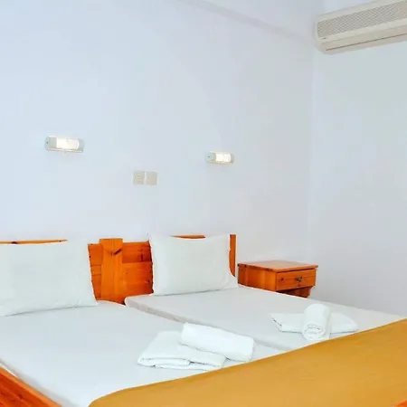 Maria Hotel *
